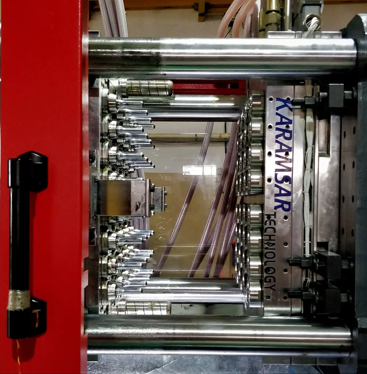 Modern injection moulding